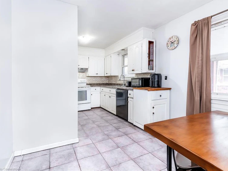50 Toby Crescent, Hamilton, ON, L8T 2N8 - 4