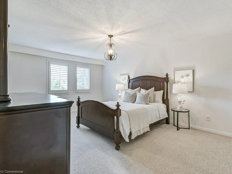 817 Damien Way, Mississauga, ON, L5C 3C3 - 20