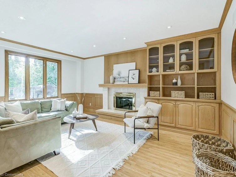 817 Damien Way, Mississauga, ON, L5C 3C3 - 15
