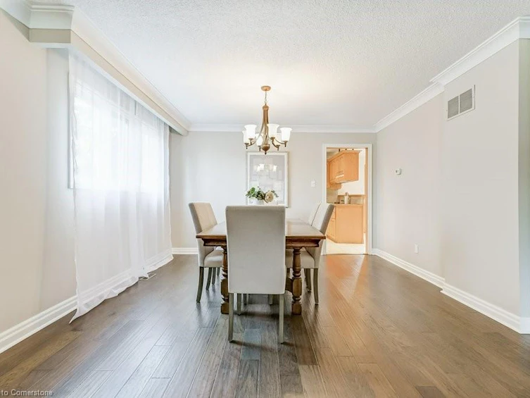 817 Damien Way, Mississauga, ON, L5C 3C3 - 8