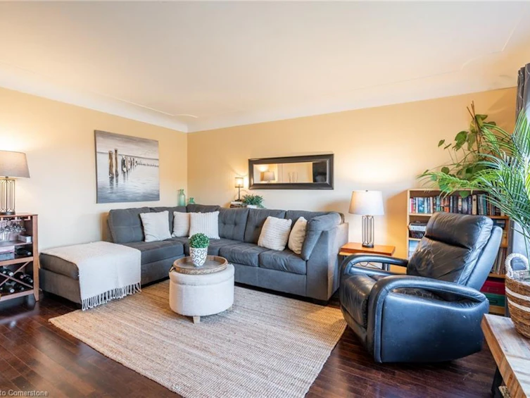 702 Seventh Avenue, Hamilton, ON, L8T 1V1 - 9