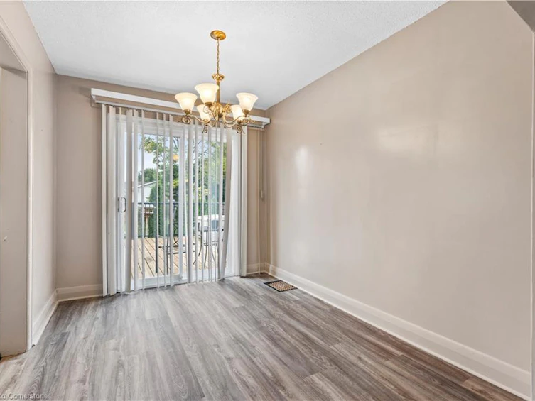 1454 Oakdale Street, London, ON, N5X 1J8 - 11