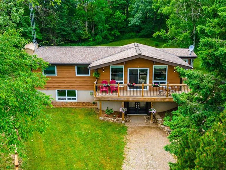 8 Laela Crescent, Mulmur, ON, L9V 2V7 - 2