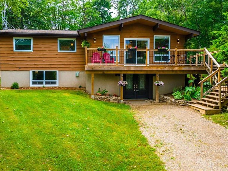 8 Laela Crescent, Mulmur, ON, L9V 2V7