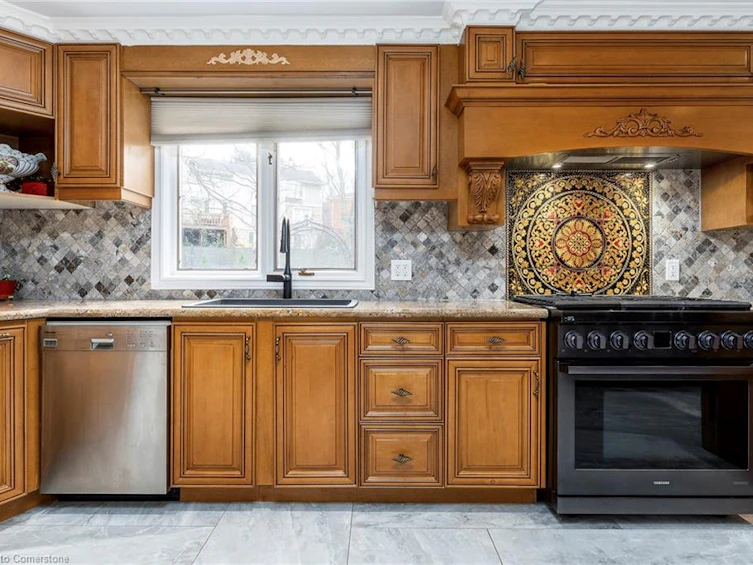 28 Stonegate Drive, Hamilton, ON, L9G 3R7 - 13