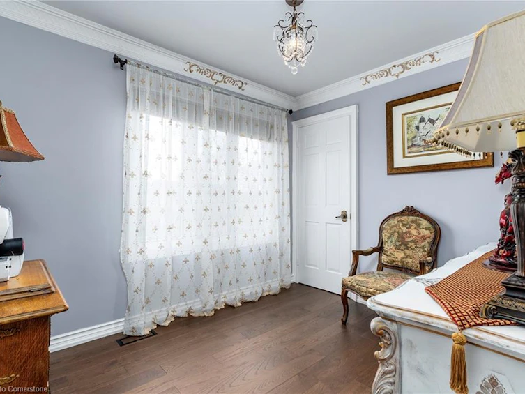 28 Stonegate Drive, Hamilton, ON, L9G 3R7 - 32