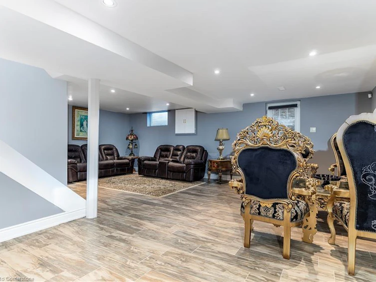 28 Stonegate Drive, Hamilton, ON, L9G 3R7 - 33