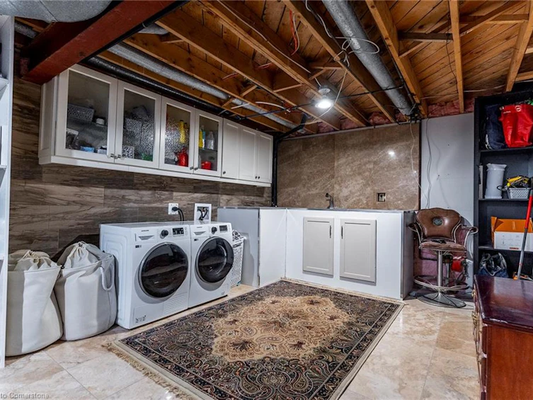 28 Stonegate Drive, Hamilton, ON, L9G 3R7 - 35