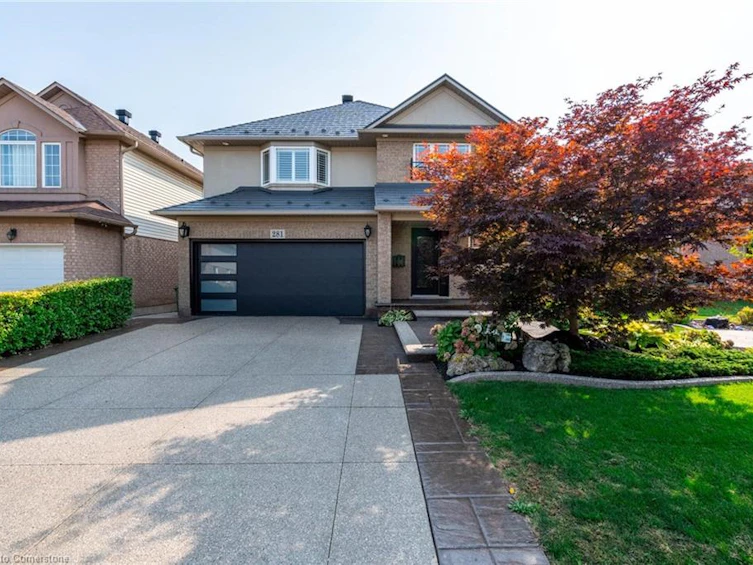 281 Brigadoon Drive, Hamilton, ON, L9C 0B6