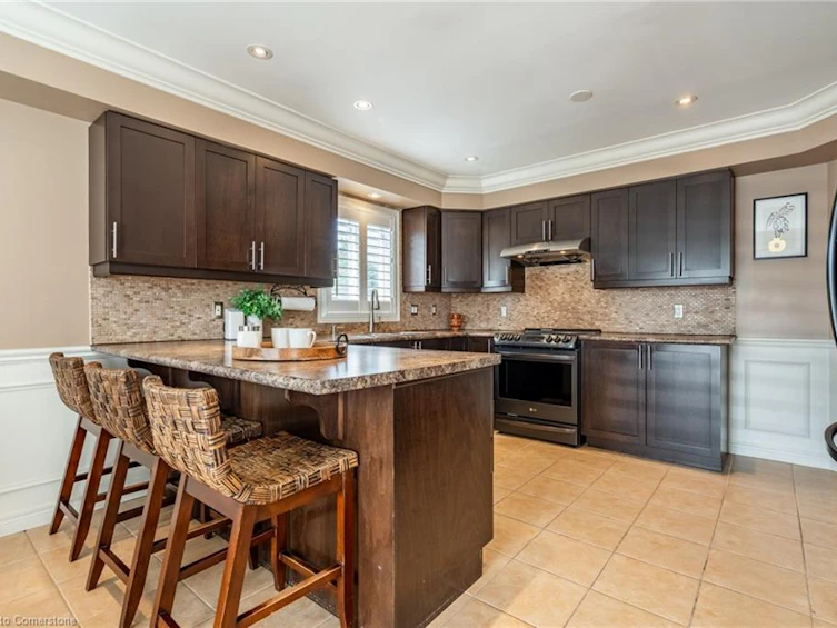 281 Brigadoon Drive, Hamilton, ON, L9C 0B6 - 9
