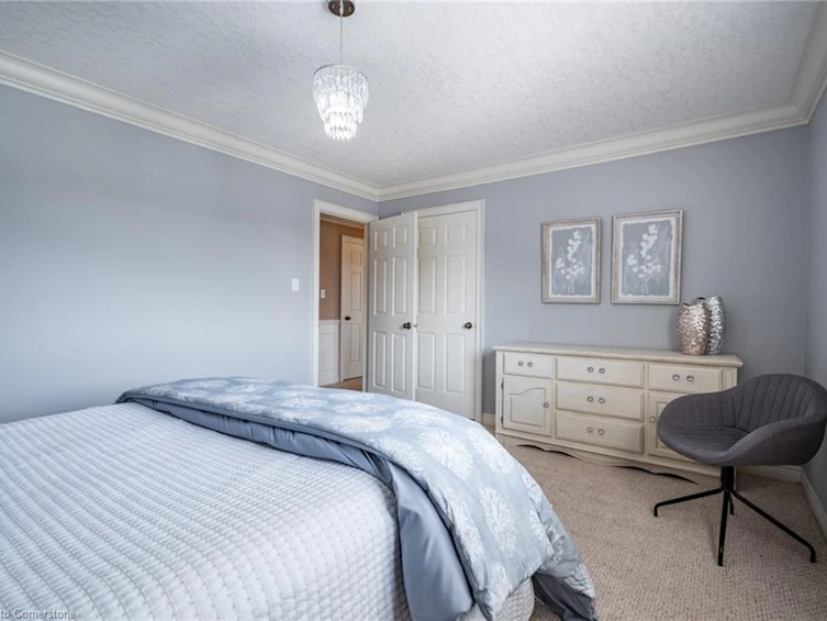 281 Brigadoon Drive, Hamilton, ON, L9C 0B6 - 25