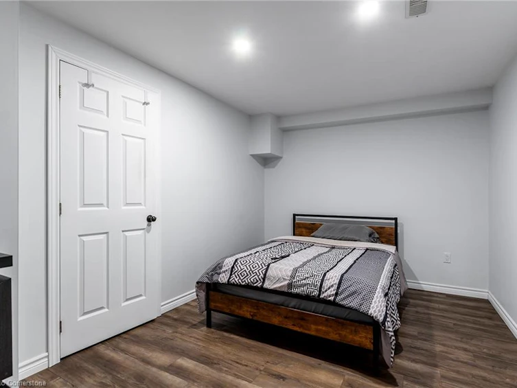 24 Whithorn Crescent, Cayuga, ON, N3W 0E5 - 24