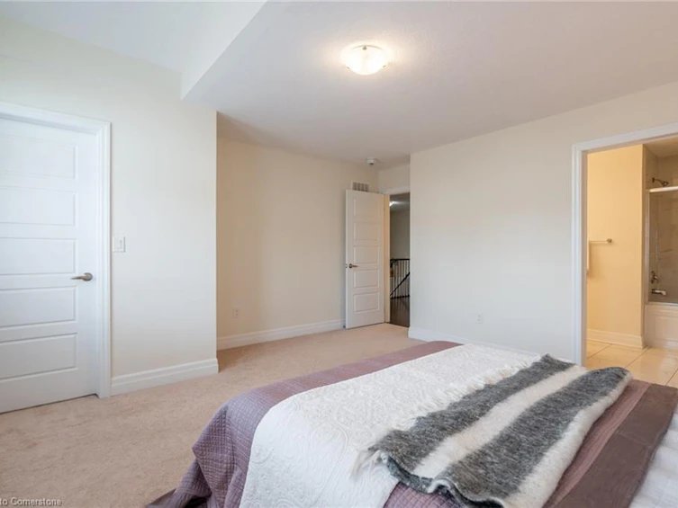 31 Forest Ridge Avenue, Hamilton, ON, L8B 1V5 - 16