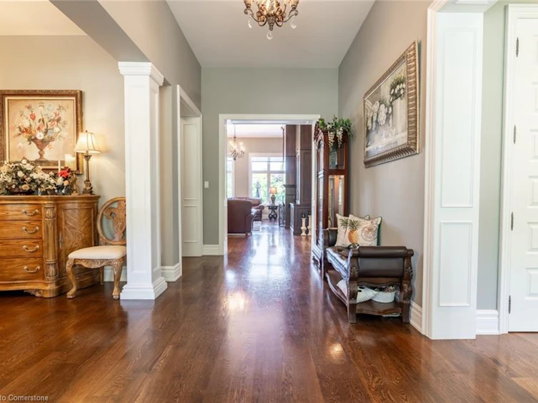 17 Mcdonald Court, Hamilton, ON, L9H 7C3 - 3