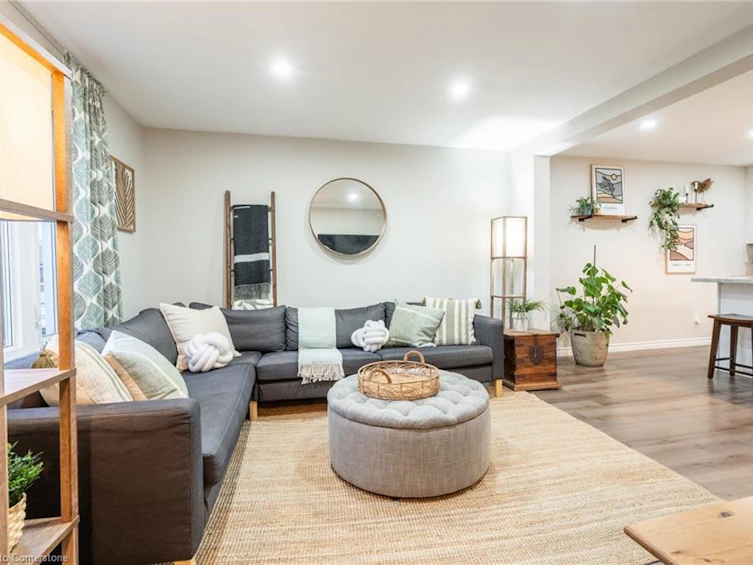 24 Roxborough Avenue, Hamilton, ON, L8L 1Y1 - 8