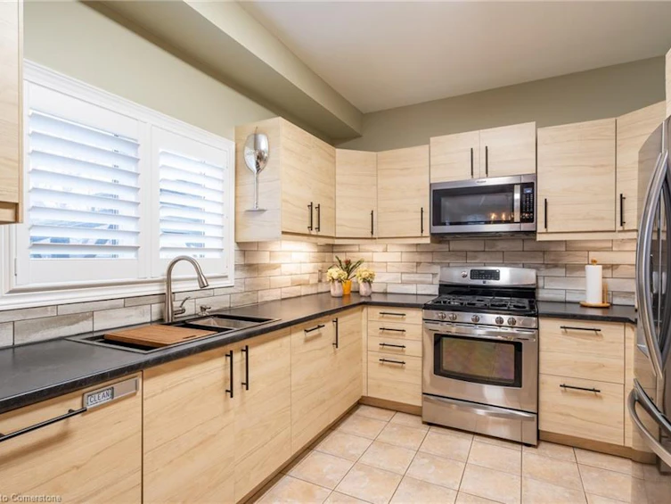 81 Segwun Road, Hamilton, ON, L8B 0J9 - 14