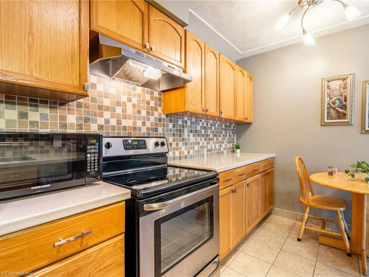 304-10 Woodman Drive S, Hamilton, ON, L8K 4E1 - 11