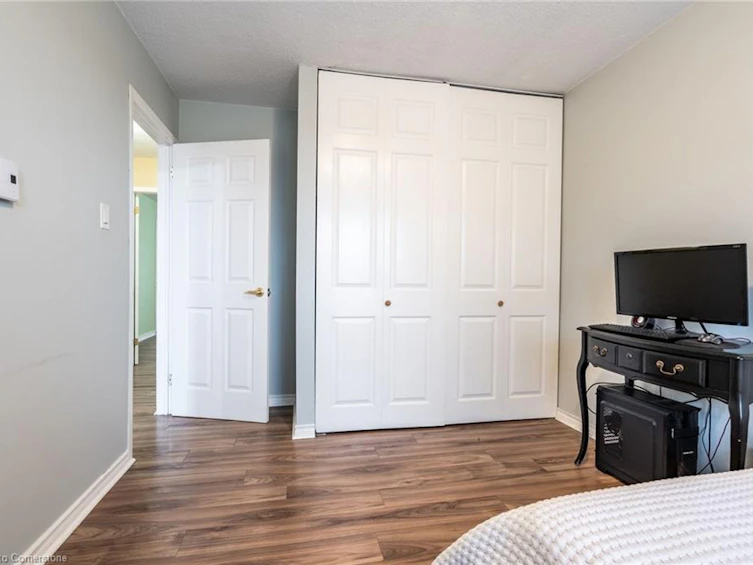 1493 Ester Drive, Burlington, ON, L7P 1L5 - 24