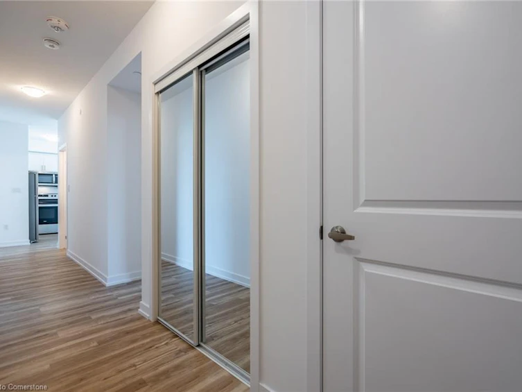 902-470 Dundas Street E, Hamilton, ON, L8B 2A6 - 7