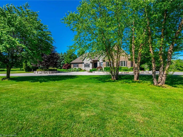 1068 Wyatt Road, Hamilton, ON, L8B 1A3 - 3