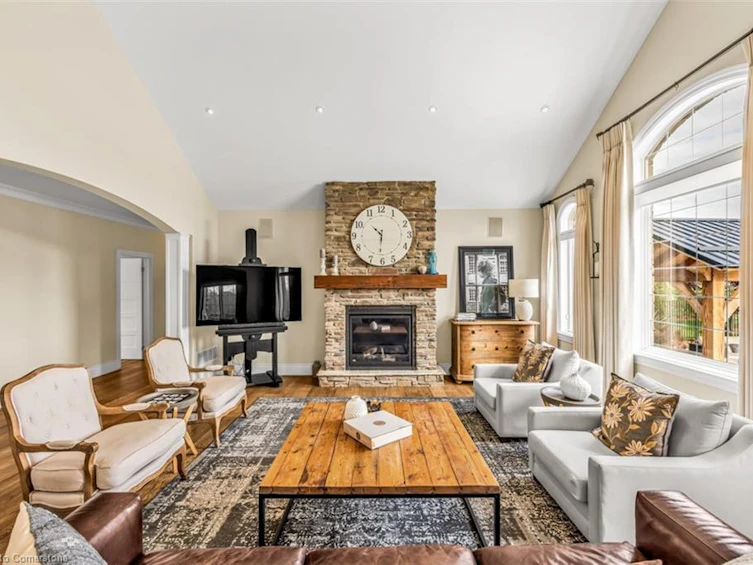 1068 Wyatt Road, Hamilton, ON, L8B 1A3 - 9