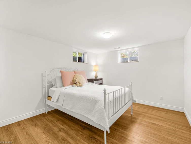 1068 Wyatt Road, Hamilton, ON, L8B 1A3 - 34