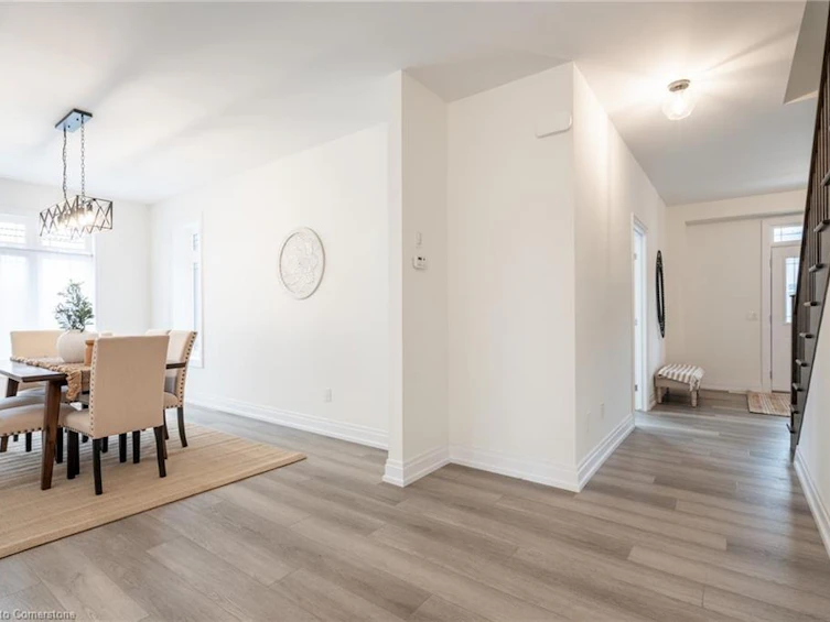 45 Great Falls Boulevard, Hamilton, ON, L8B 1X8 - 7