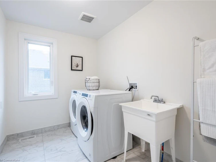 45 Great Falls Boulevard, Hamilton, ON, L8B 1X8 - 37