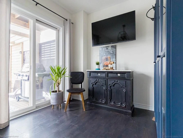 64 Borers Creek Circle, Hamilton, ON, L8B 1W3 - 7