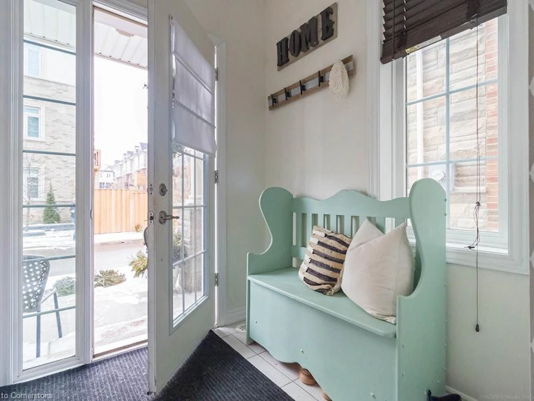 64 Borers Creek Circle, Hamilton, ON, L8B 1W3 - 3