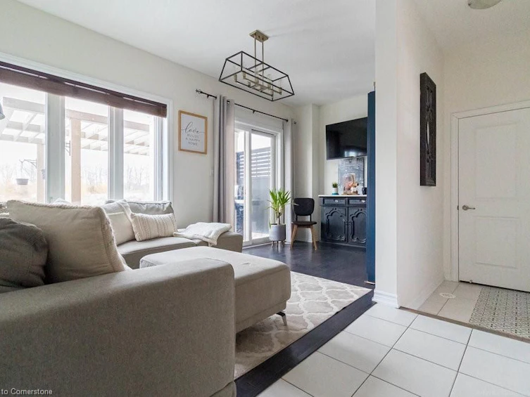 64 Borers Creek Circle, Hamilton, ON, L8B 1W3 - 5