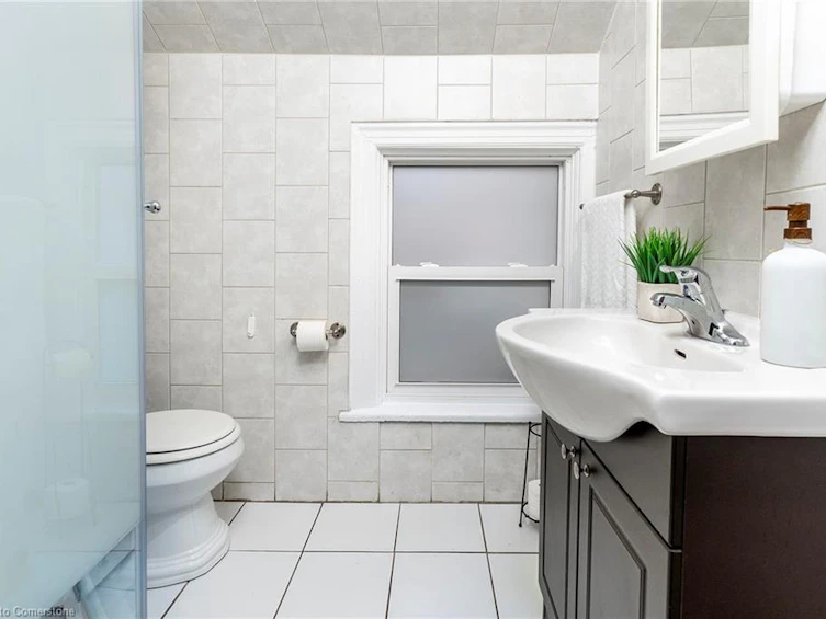 248 John Street N, Hamilton, ON, L8L 4P5 - 13