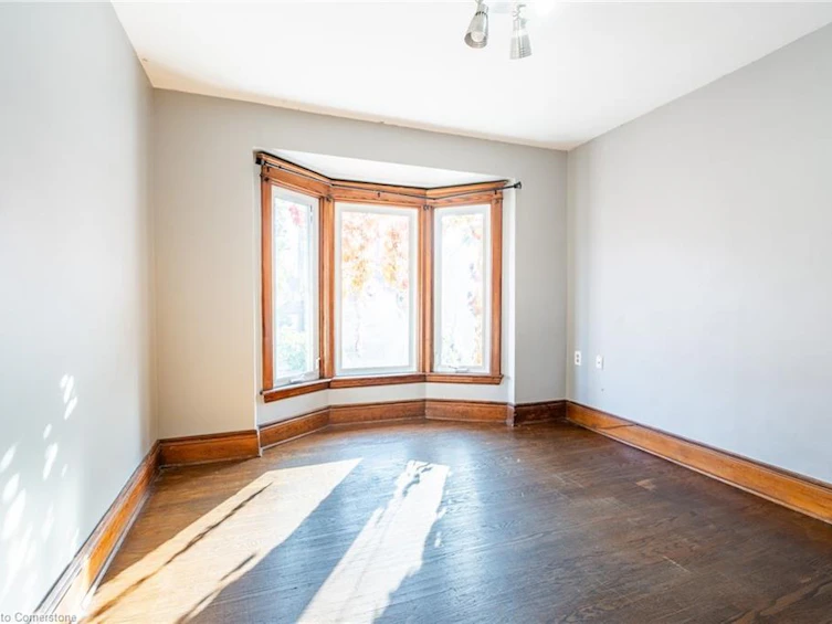 26 Ontario Avenue, Hamilton, ON, L8N 2X2 - 17