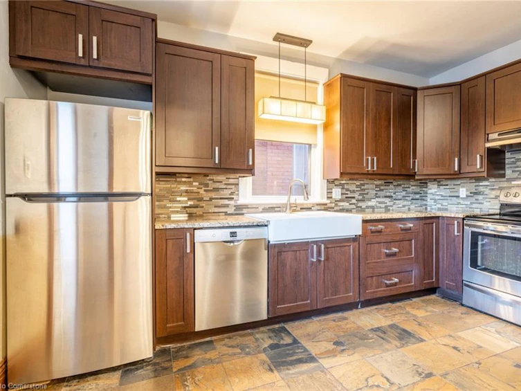26 Ontario Avenue, Hamilton, ON, L8N 2X2 - 12