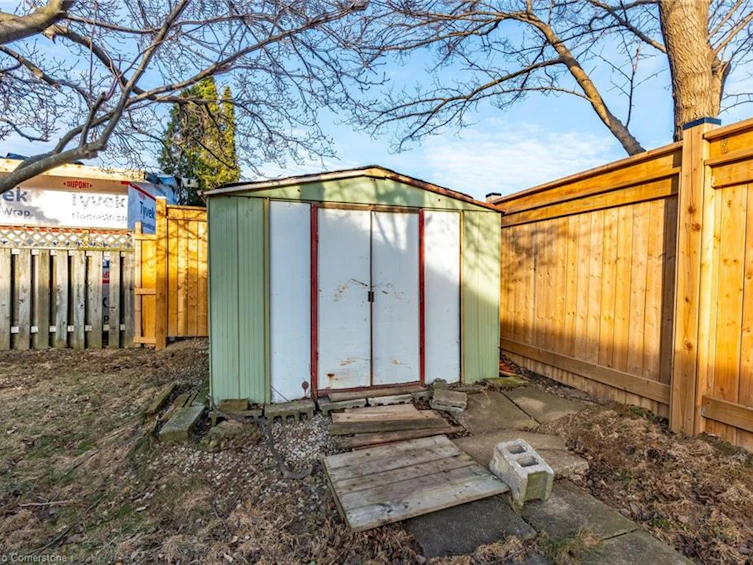 9 Laurier Avenue, Hamilton, ON, L9C 3R8 - 38
