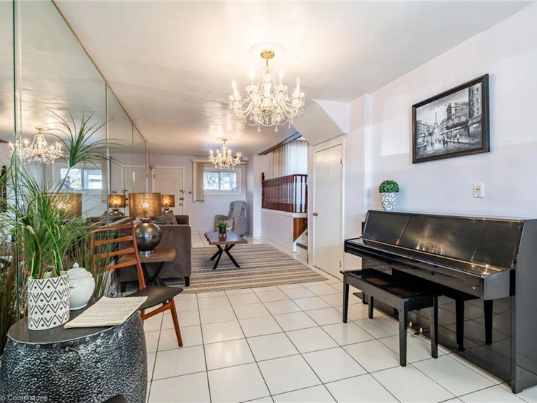 9 Laurier Avenue, Hamilton, ON, L9C 3R8 - 29