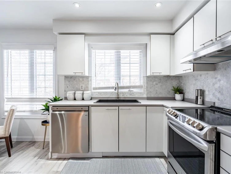 206-2075 Walkers Line, Burlington, ON, L7M 4G7 - 11