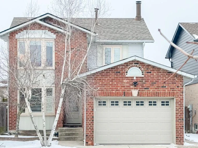 22 Beachgrove Crescent, Hamilton, ON, L8J 2N8