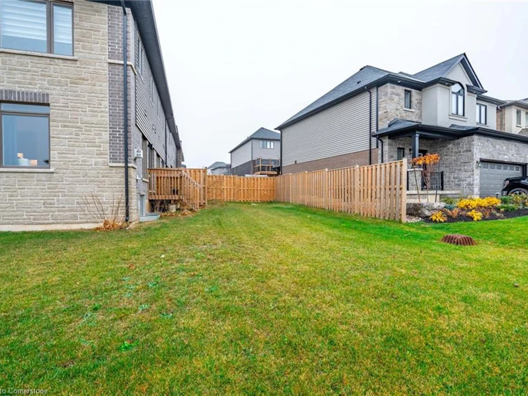 4012 Crown Street, Lincoln, ON, L3J 0S3 - 31