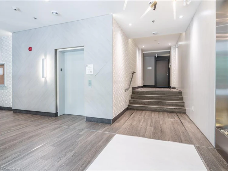 101-467 Charlton Avenue E, Hamilton, ON, L8N 0B3 - 5