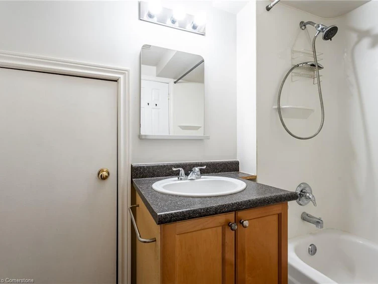 1292 Inglehart Drive, Burlington, ON, L7M 4Z4 - 38