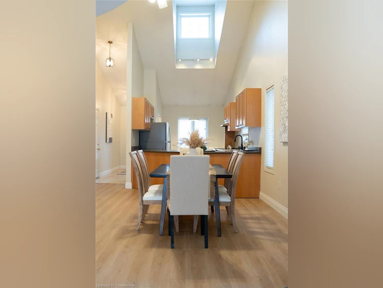 1292 Inglehart Drive, Burlington, ON, L7M 4Z4 - 14