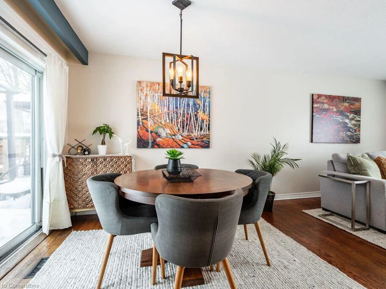5286 Woodhaven Drive, Burlington, ON, L7L 3T4 - 8