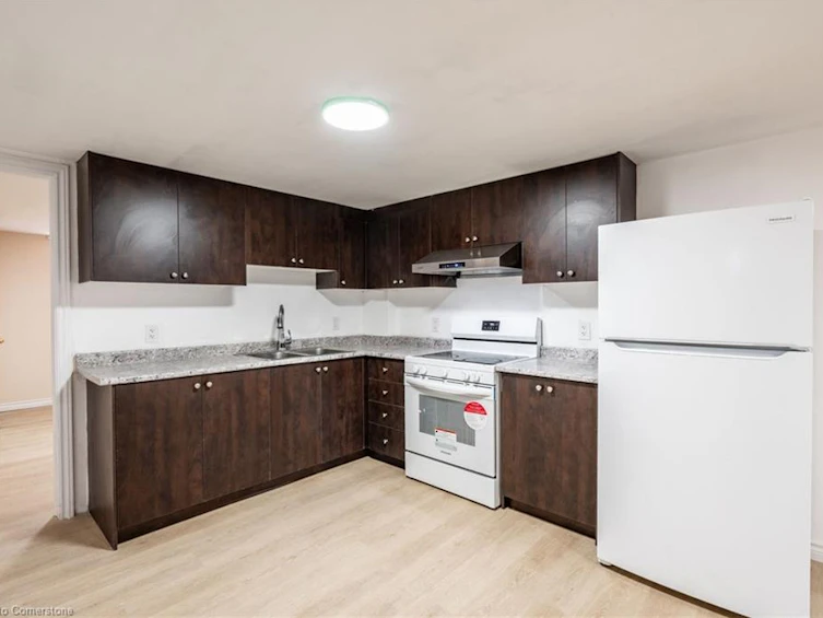 19 Winthrop Place, Hamilton, ON, L8G 3M3 - 32