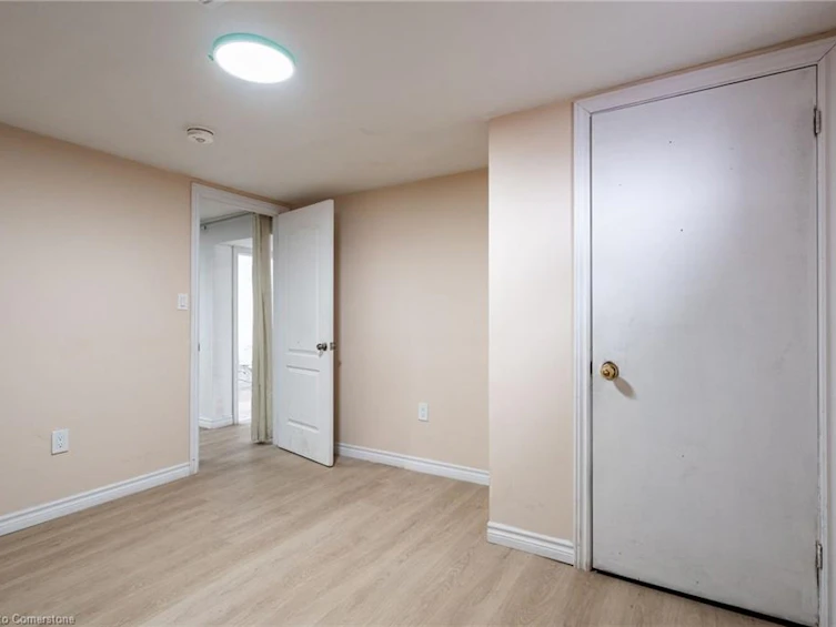 19 Winthrop Place, Hamilton, ON, L8G 3M3 - 31