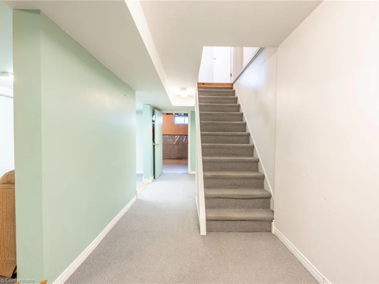 11 Serafino Court, Hamilton, ON, L9B 1X3 - 32