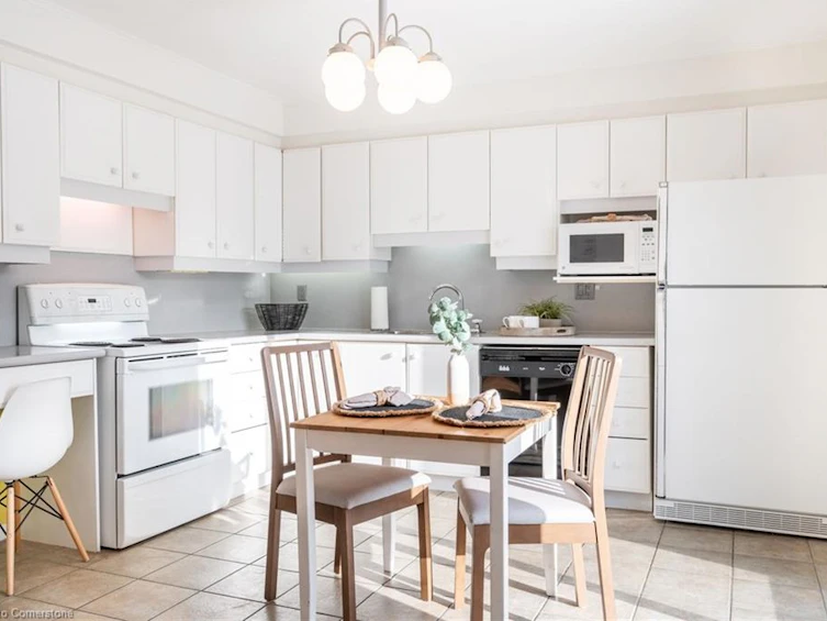11 Serafino Court, Hamilton, ON, L9B 1X3 - 15