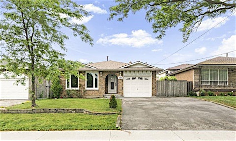 105 Lavina Crescent, Hamilton, ON, L9C 5S8