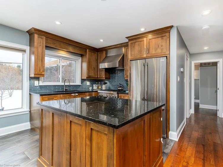 12895 King Road, Niagara Falls, ON, L2E 6S6 - 9