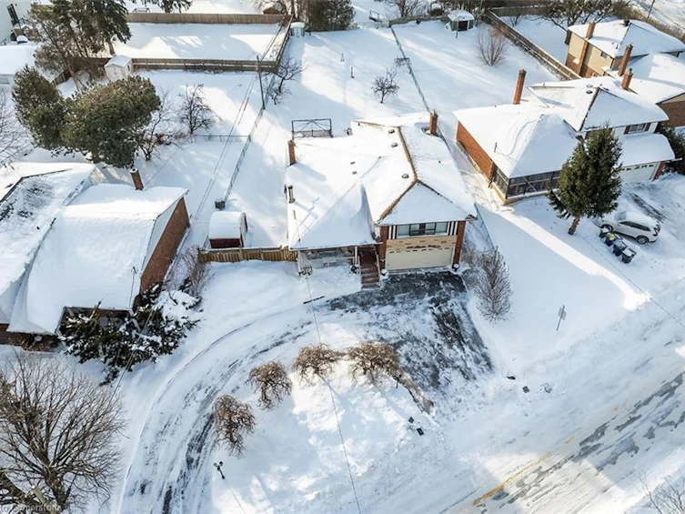 3635 Kingston Road, Toronto, ON, M1M 1S2 - 4